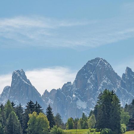 Villa Anna Villnoess San Pietro  Exteriör bild
