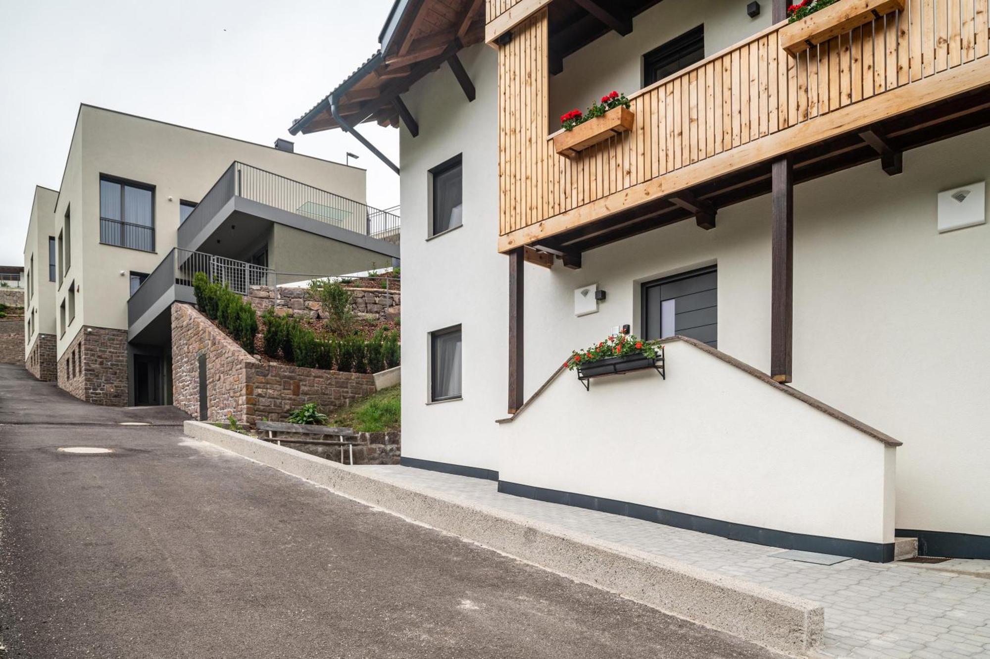 Villa Anna Villnoess San Pietro  Exteriör bild