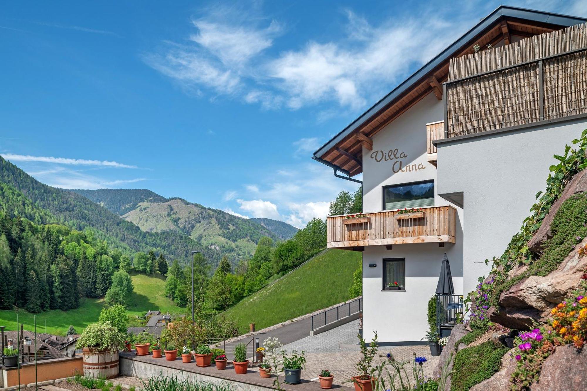 Villa Anna Villnoess San Pietro  Exteriör bild